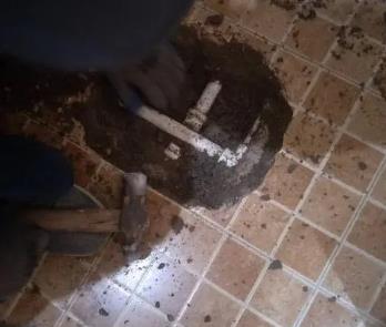 五常卫生间漏水维修公司为您分享下卫生间渗水如何处理及注意事项